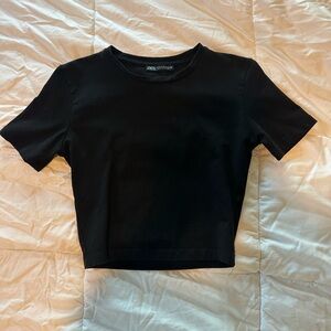 ZARA Black Cropped T-Shirt